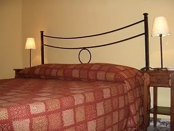 A Testaccio Da Max فندق مبيت وإفطار 3*